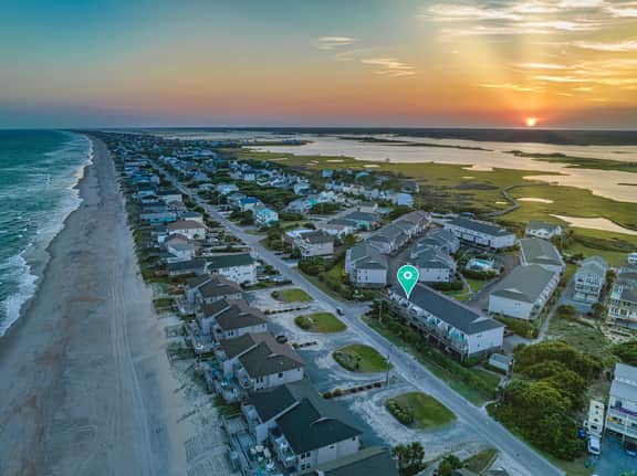 3BR with Ocean Views & Private Beach Access