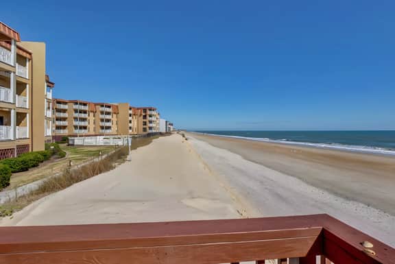 Oceanfront & Sound Views * Pool *