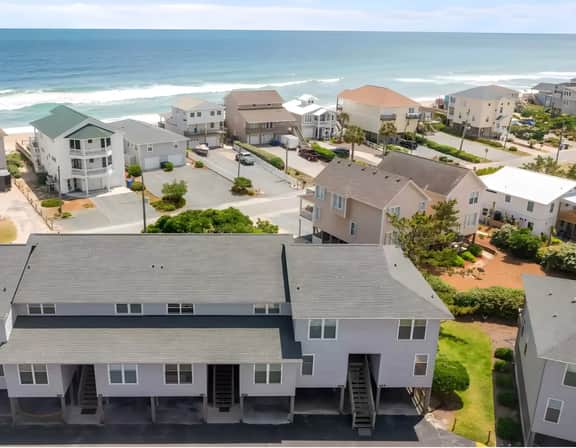 Private Beach Access-3-Bedroom w/ Ocean Views & Pool