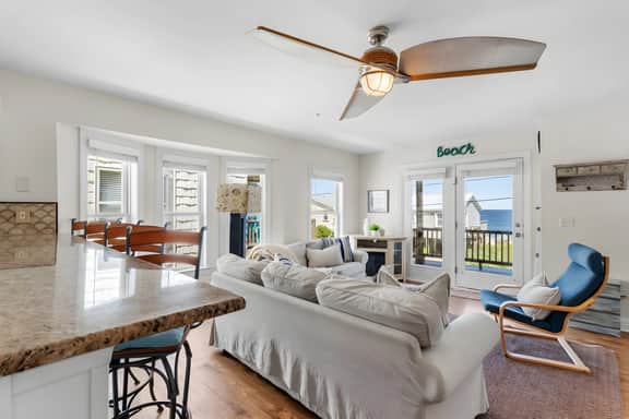 Ocean Views 3BR | Walk to Pier Dining & Drinks