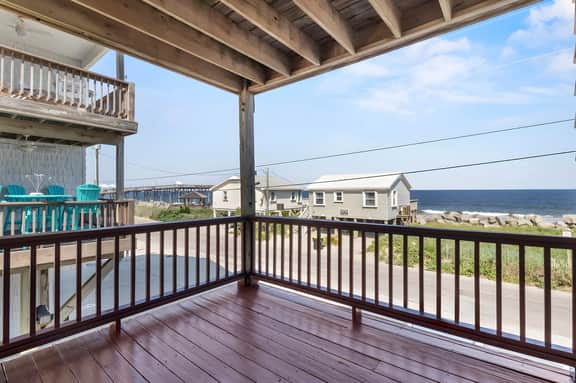 Ocean Views 3BR | Walk to Pier Dining & Drinks
