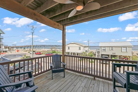 3 BDR Oceanviews & Walk to Pier
